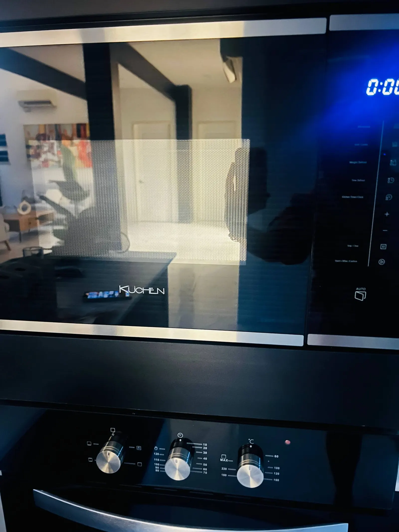 Built-in KÜCHEN oven with digital display